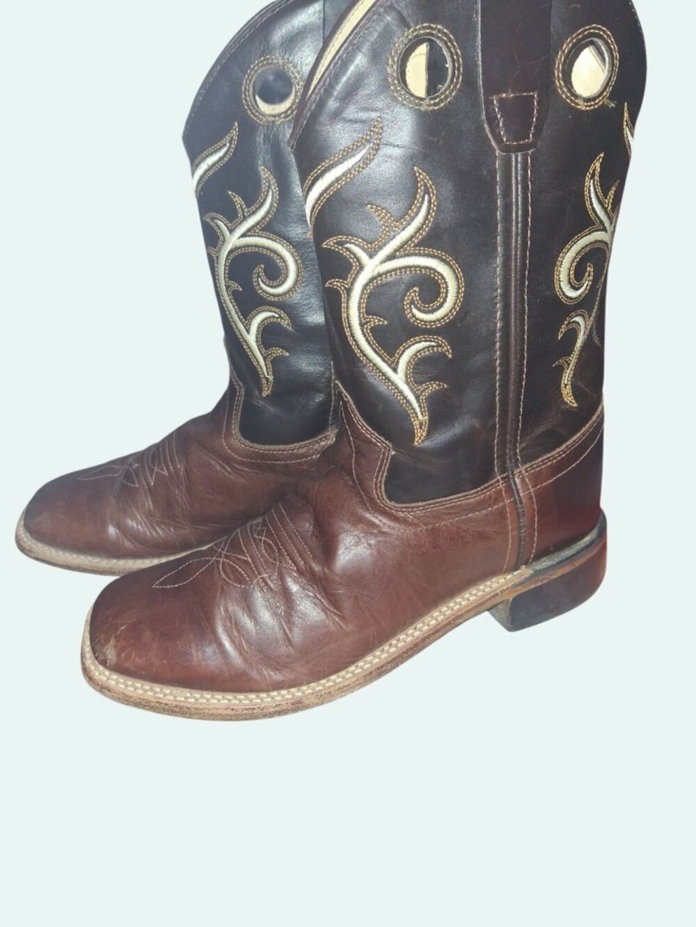 Old West Boys Size 3Y Brown Leather Cowboy Boots With Embroidered Design*SH2